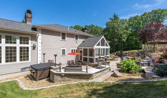 127 Hooksett Rd, Auburn, NH 03032