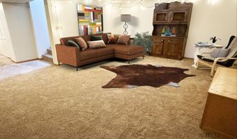 1219 SW 8th Ave, Aberdeen, SD 57401