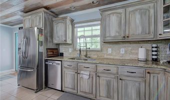 122 Shake Rag Cir NW, Adairsville, GA 30103