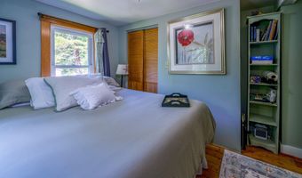 15 Marsh Rd, Belfast, ME 04915