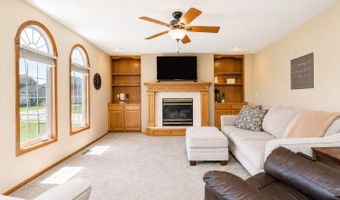 802 13th St SE, Altoona, IA 50009