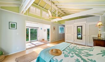 690 E Kuiaha Rd, Haiku, HI 96708