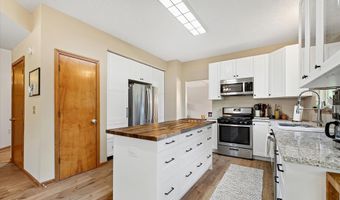 6758 Loretta Ct, Avon, IN 46123