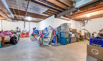 8 Westover Ct, Madison, WI 53719