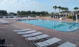 901 Laurel Cir, Barefoot Bay, FL 32976
