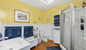 394 Washington St, Bath, ME 04530