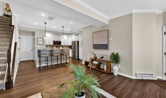 42227 PIEBALD Sq, Aldie, VA 20105