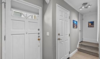 5230 Zelzah Ave 3, Encino, CA 91316