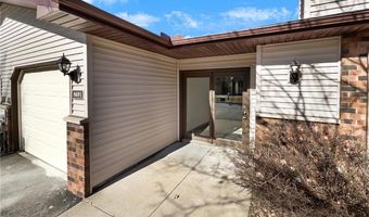 8691 Maplebrook Pkwy N, Brooklyn Park, MN 55445