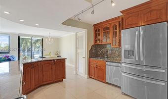 9800 W Bay Harbor Dr 309, Bay Harbor Islands, FL 33154