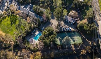 2305 Sugarloaf Dr, Agoura Hills, CA 91301