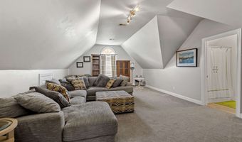 379 Shallowford Dr, Boiling Springs, SC 29316