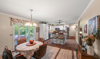 107 Farrar Dr, Aurora, IN 47001