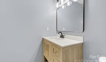 147 Birch Ln, Arden, NC 28704