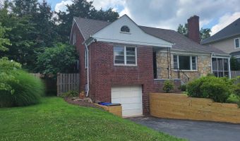 2250 N QUANTICO St, Arlington, VA 22205