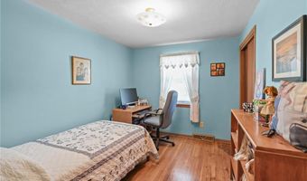 26 Lloyd Dr, Coventry, RI 02816