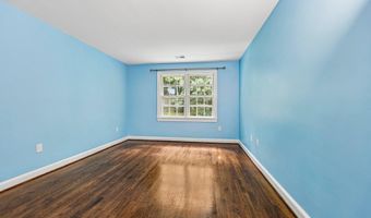 3802 IVANHOE Ln, Alexandria, VA 22310