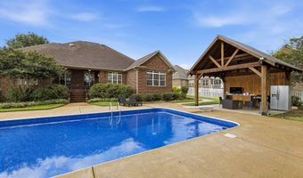 704 Shasta Dr, Albertville, AL 35950