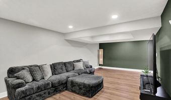 7589 Fox Tail Cir, Avon, IN 46123