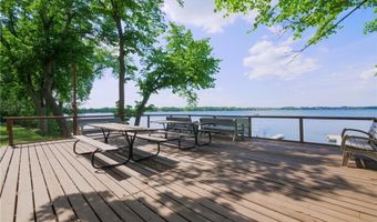 1321 S Darling Dr NW, Alexandria, MN 56308