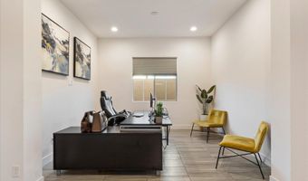 2080 E AQUARIUS Pl, Chandler, AZ 85249