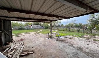 1001 N 10th St, Ballinger, TX 76821