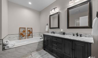 1925 Spenard Rd #3, Anchorage, AK 99501