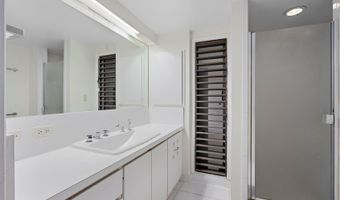 1789 Laukahi St, Honolulu, HI 96821