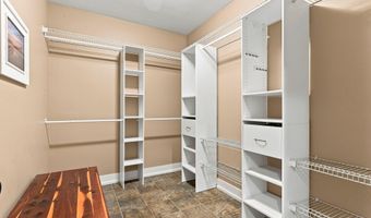 3235 Lakeview Dr, Allegan, MI 49010