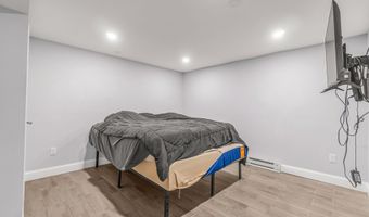 19 Lester St, Ansonia, CT 06401