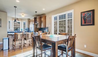 549 S FRONT St, Rockaway Beach, OR 97136