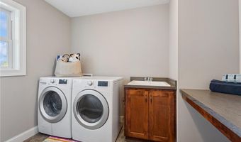 4212 Parkview Ln, Anoka, MN 55303