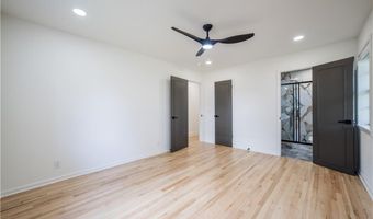 723 8th St, Bentonville, AR 72712