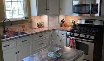 766 W Clark St, Berne, IN 46711