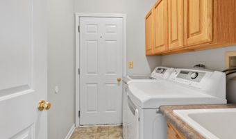 1196 Edgewater Ln, Antioch, IL 60002