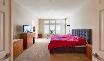 6353 S Queensburg Ct, Aurora, CO 80016