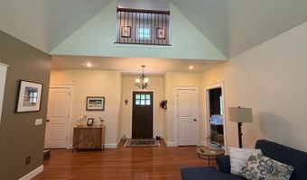 32 Red Maple Ct, Batesville, IN 47006
