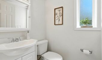 15025 NW Oak Hills Dr, Beaverton, OR 97006