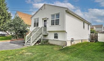 28 Plant St, Cumberland, RI 02864