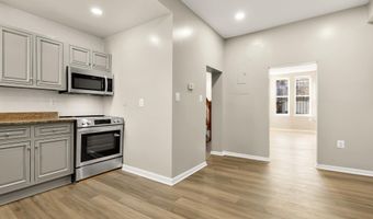 1033 5TH St NE A, Washington, DC 20002