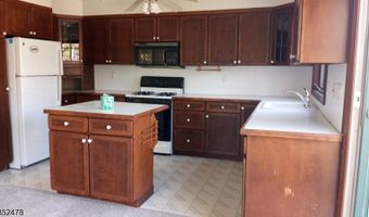 83 Lakeside Dr, Alloway, NJ 07461