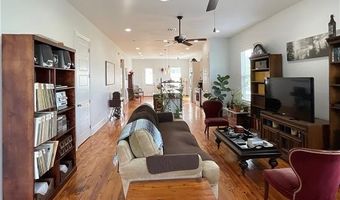 137 SEAL Dr, Arabi, LA 70032