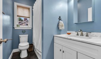 127 Oakland Ave, Atlantic Highlands, NJ 07716