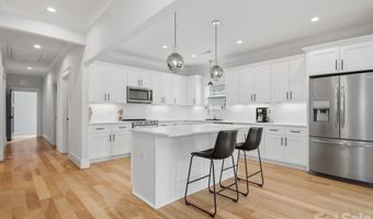 5309 Tarrywood Ln, Charlotte, NC 28205