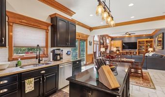 1019 11th Ave SE, Altoona, IA 50009