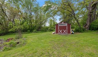 202 Steadwell Rd, Amsterdam, NY 12010