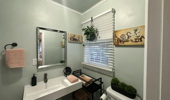 410 Mount Hope Ave, Bangor, ME 04401