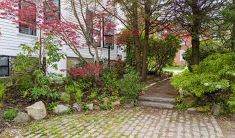 969 Washington St, Bath, ME 04530