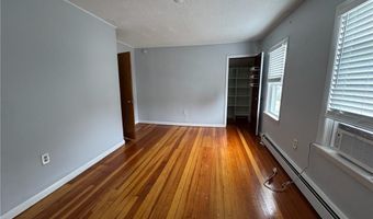 67 Hall Ave, Newport, RI 02840