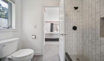 34089 Mill Creek Dr, Adel, IA 50003